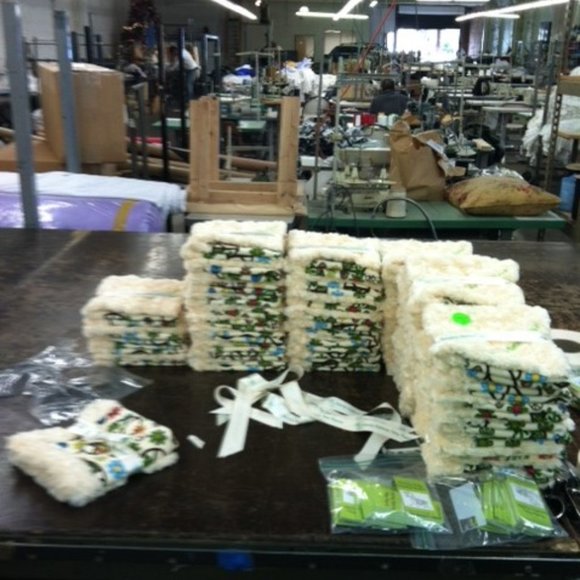 Baby Bonding Blanket - Picture 10 of 17